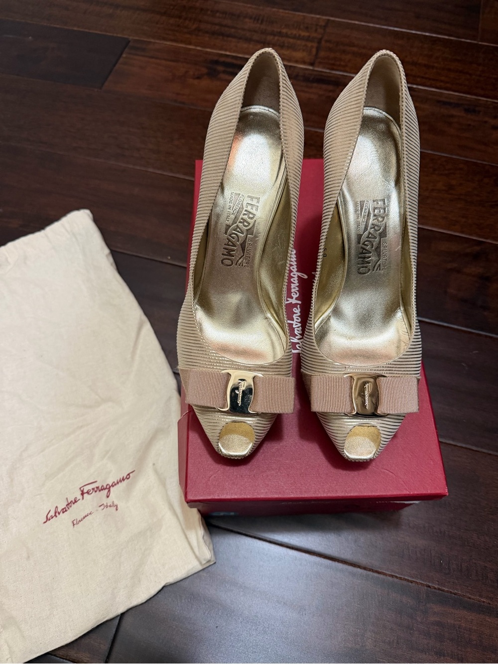 Salvatore Ferragamo Champagne Gold Textured Gilia Peep-Toe Bow gold heels 9